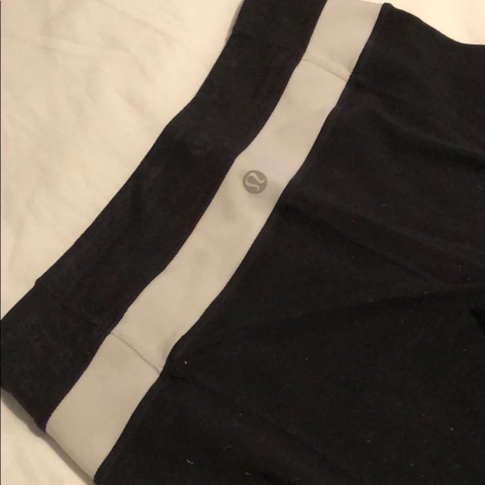 Reverse-able lululemon leggings